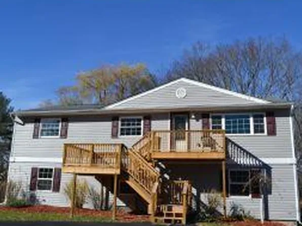 1960 North Rd, Vestal, NY 13850