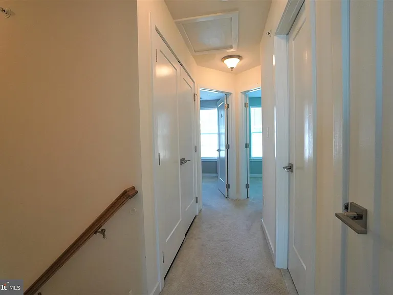 6 Manchester Dr — Photo 26