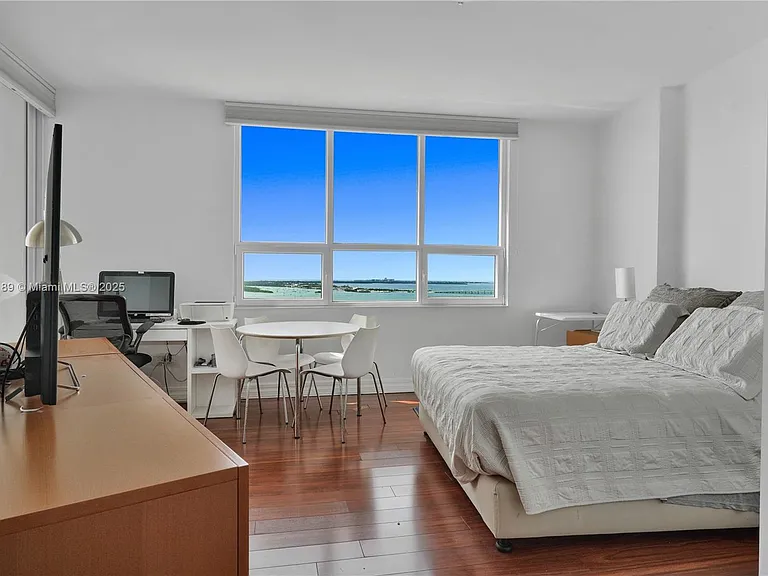 808 Brickell Key Dr #2506 — Photo 11