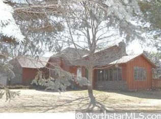 672 White Birch Dr, Shoreview, MN 55126