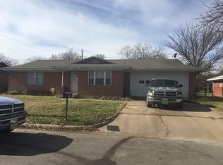 1816 N McCart St, Stephenville, TX 76401