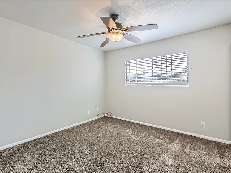 8725 E Valley View Rd — Photo 16