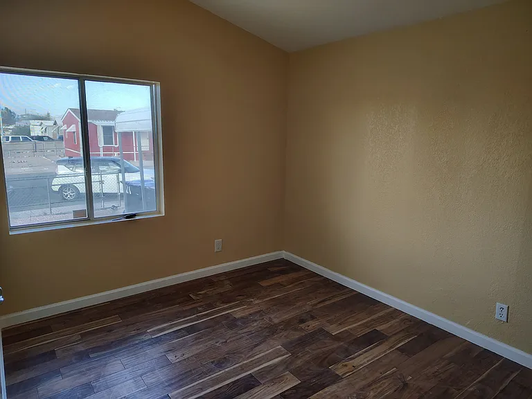 1201 Inca Ln — Photo 4