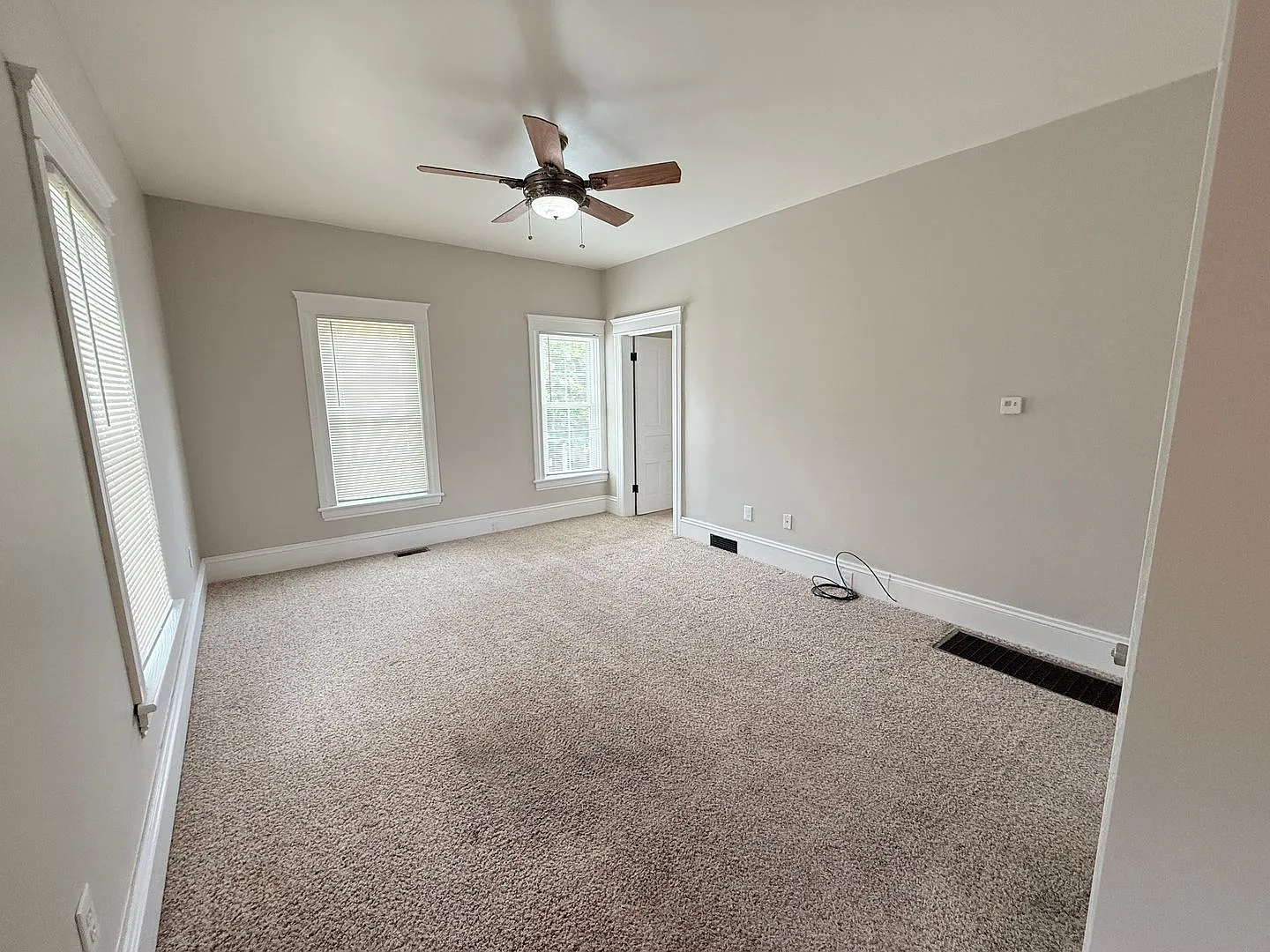 Trail St 315 W — Photo 4