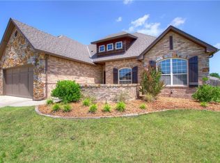 5933 Regis Ct, Edmond, OK 73034