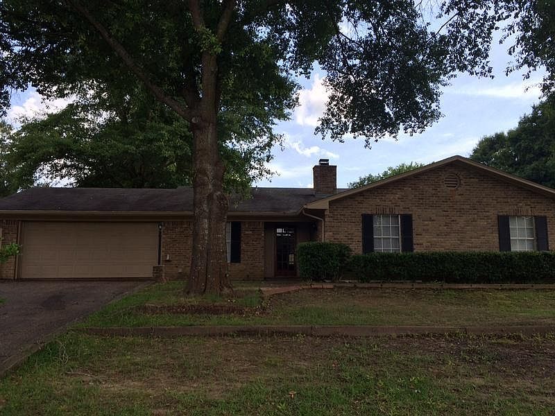 1st image of 202 Lawndale St