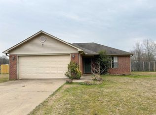 164 Middle Rd, Conway, AR 72032