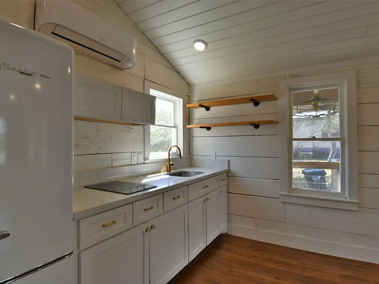 4875 Main St #TINY — Photo 17