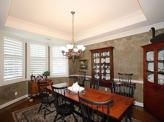 5th image of 12 Island Green Ct