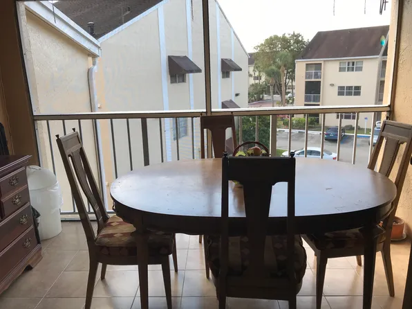 15300 SW 106th Ter APT 527, Miami, FL 33196
