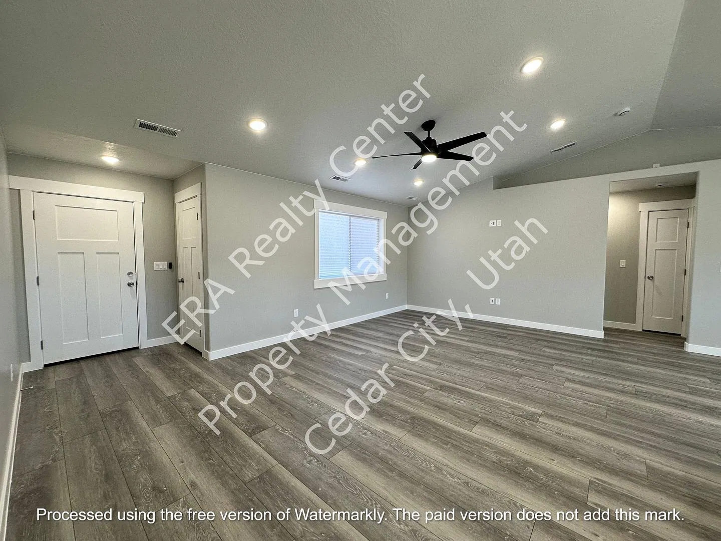 Move in Discount! Newer Construction - 3 bedroom- 2 bath Single Family Home — Photo 4