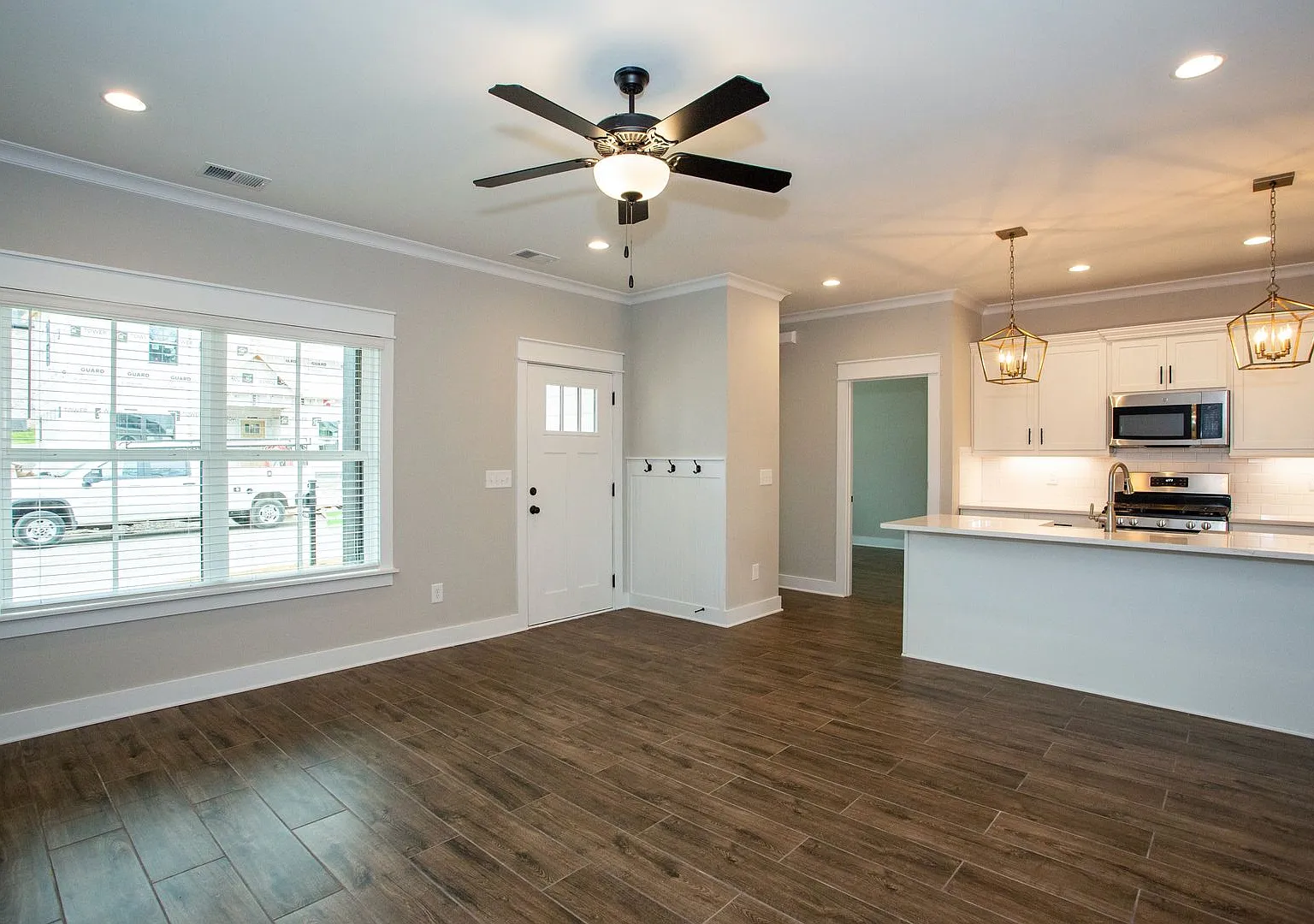 Spacious 3 Bedroom Home in Cahaba Heights! — Photo 4