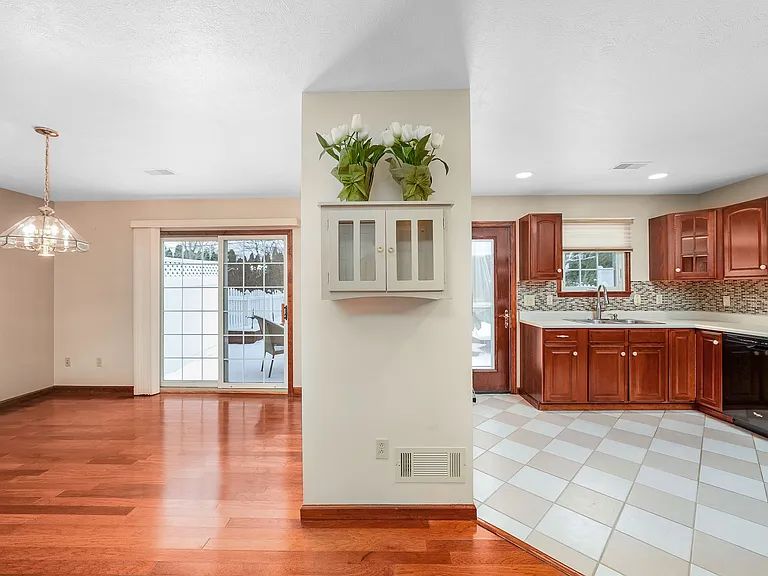 299 Garden Hill Dr — Photo 20