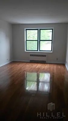 Rented by Hillel Realty Group | media 17