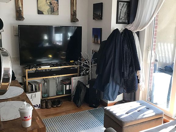 4th image of 140 E 31st St APT 63