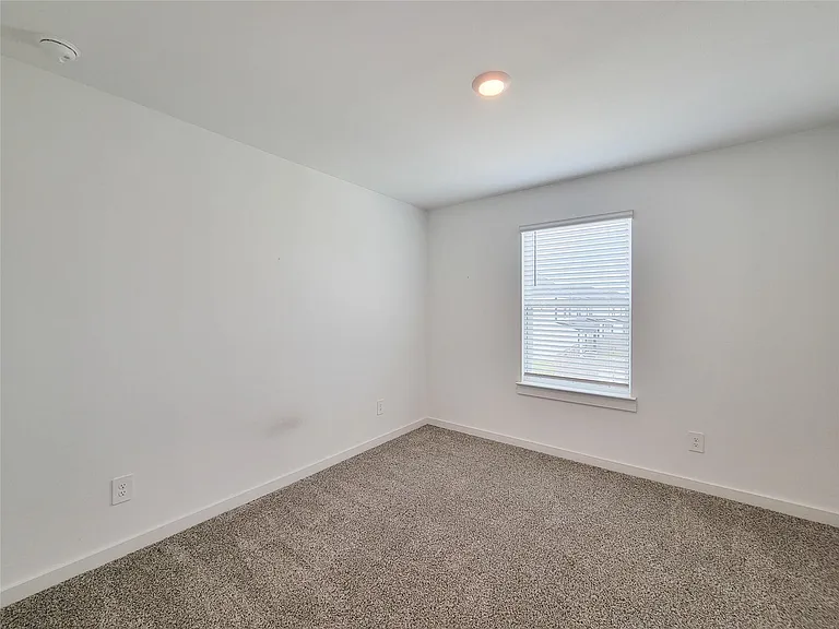 3225 Creston Gate Dr — Photo 17