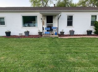 328 Four Winds Way, Carpentersville, IL