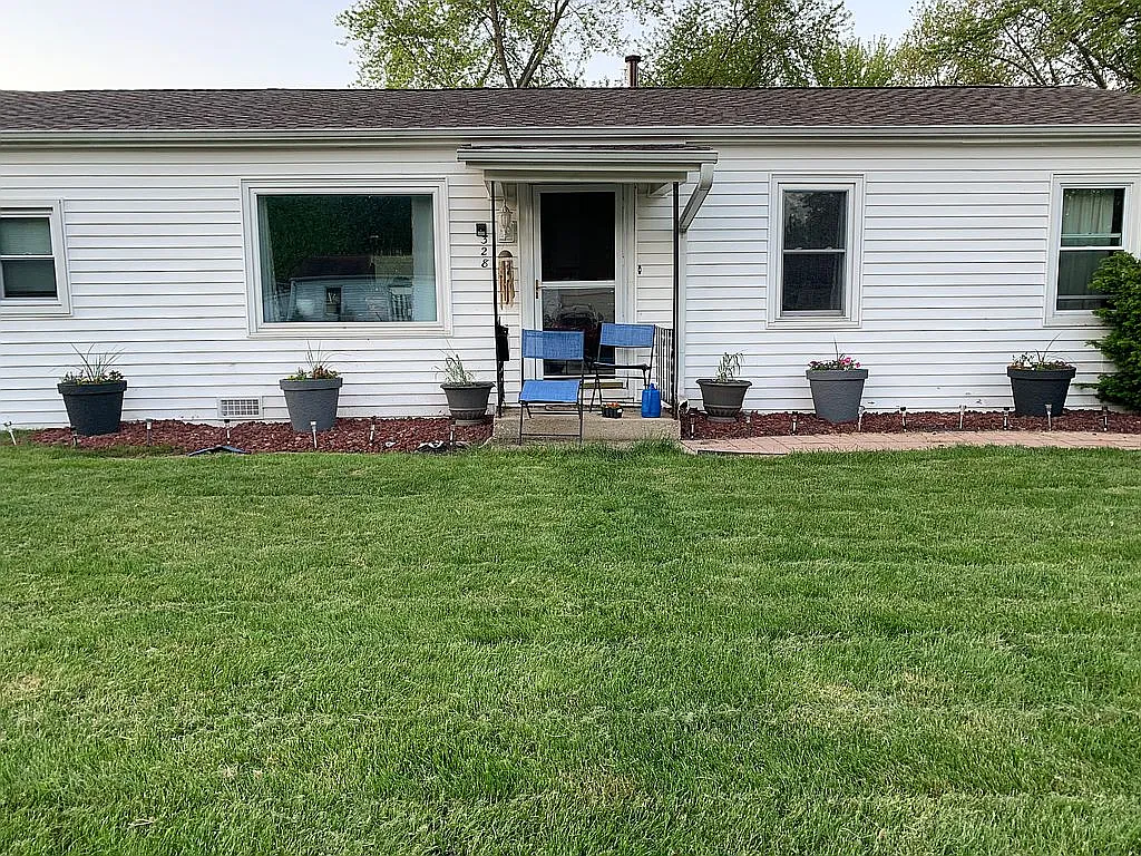 328 Four Winds Way photo 1