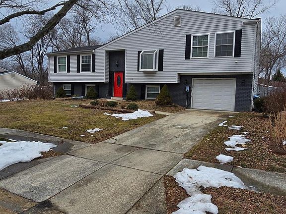 2nd image of 10508 Meadowridge Ln
