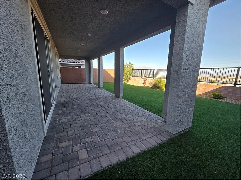 5644 Hill Spire St — Photo 30