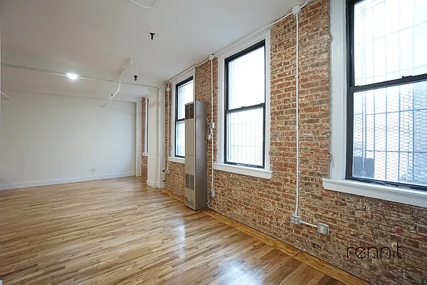 Rented by Rennit Inc. | media 7