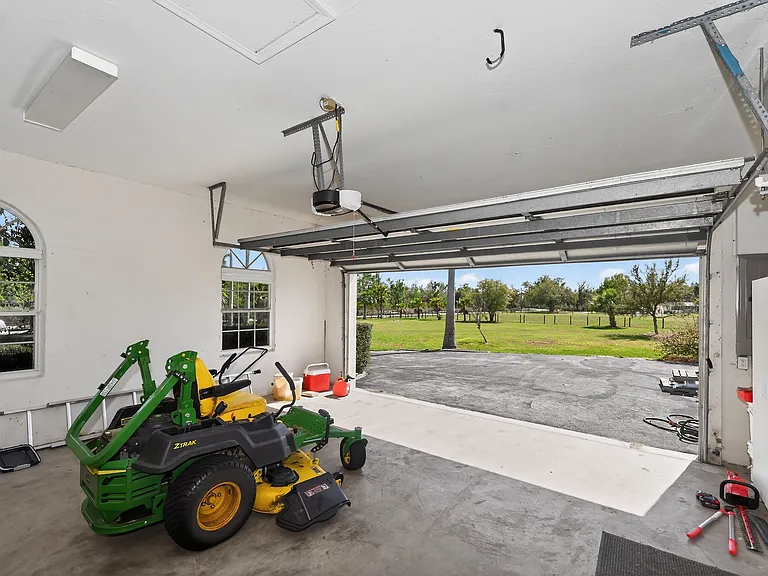 952 Bel Air Star Pkwy — Photo 41