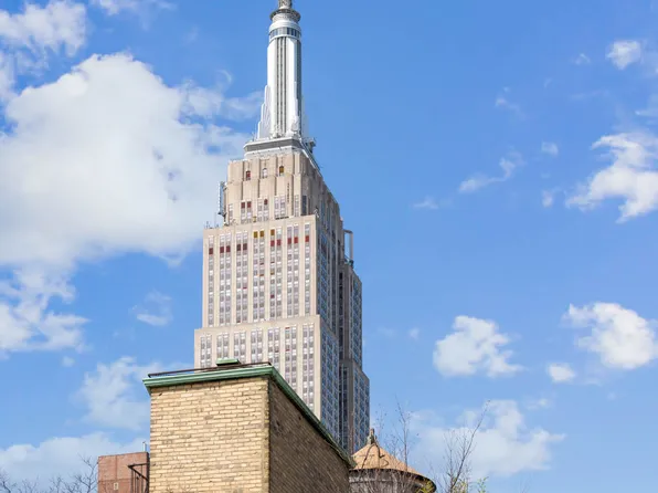 136 East 36th Street image 2 of 26