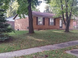 2003 Farflung Dr, Florissant, MO