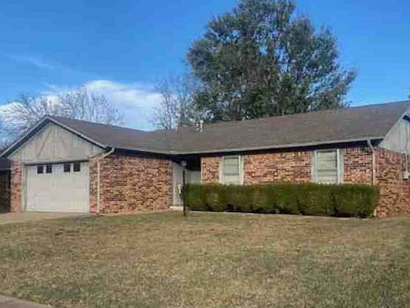 2nd image of 4917 Nassau Cir