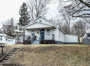 385 Vley Rd, Glenville, NY 12302