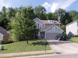 135 Saddle Dr, Hendersonville, TN 37075