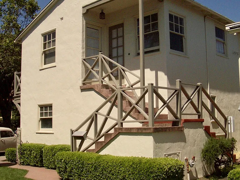 Cottage Private Entrance