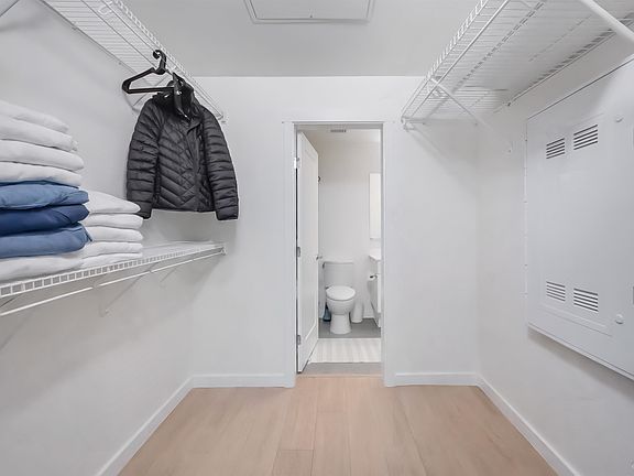 5th image of 14778 106th Ave #204