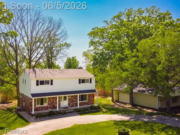 30100 Armada Ridge Rd, Richmond, MI 48062