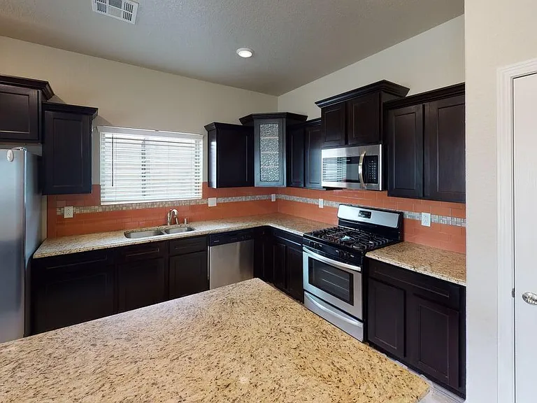 Stylish Modern Kitchen