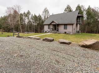 474 Bell Mountain Rd, Carbondale, PA 18407