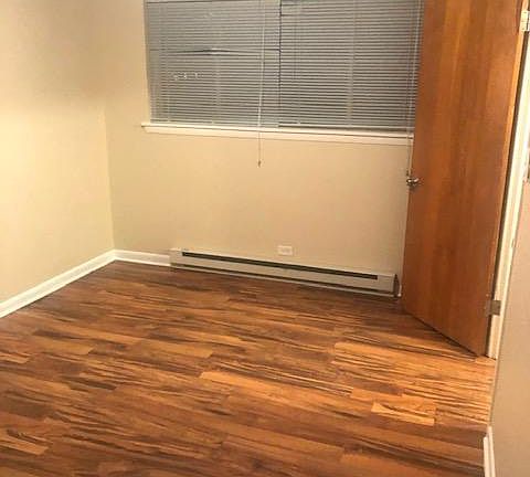 5th image of 2819 Burr Oak Ave APT 1R