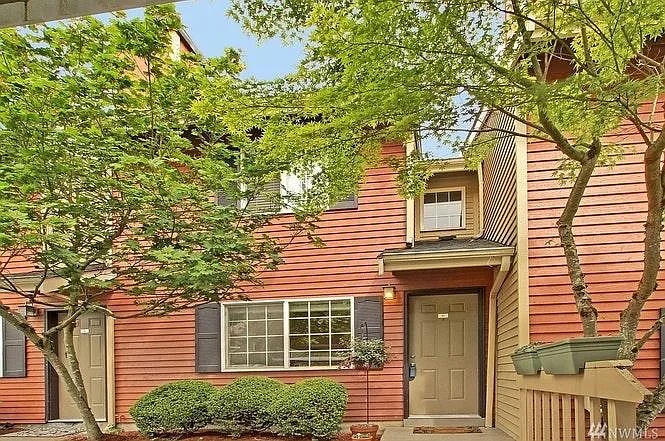 412 Center Rd #D4 — Photo 1