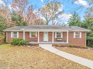 615 N Sunset Dr, Maryville, TN 37801
