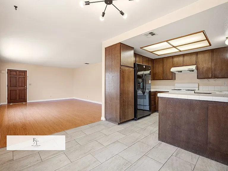 5934 1/2 Alessandro Ave — Photo 9
