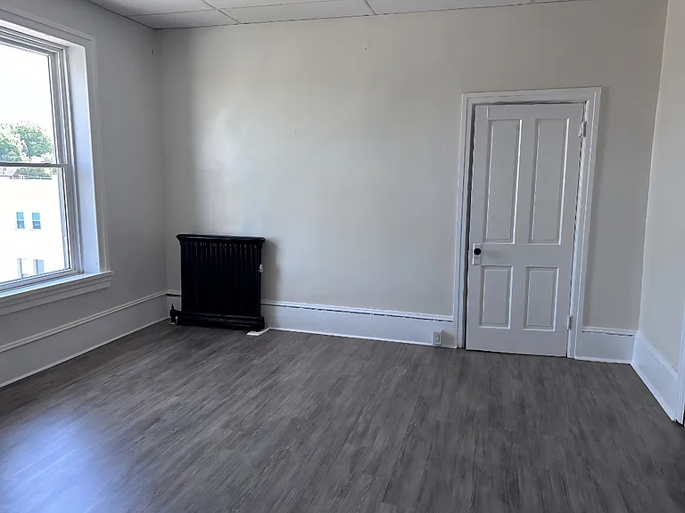 3 S Front St #5 — Photo 3