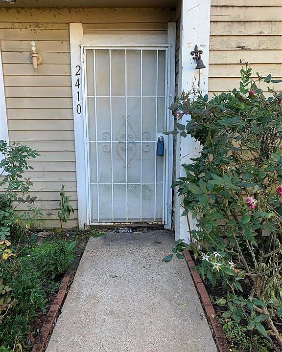 1st image of 8405 Wilcrest Dr APT 2410
