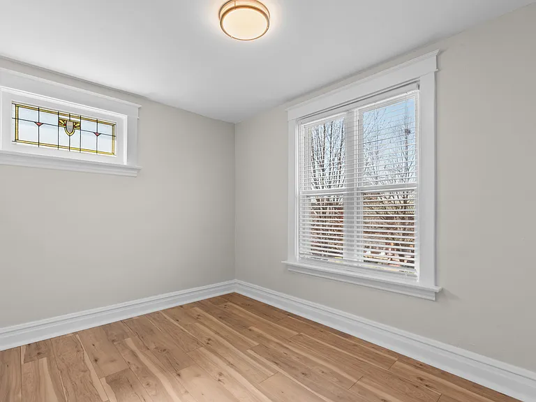 1024 Commodore Dr #A — Photo 7