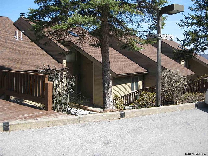 2nd image of 441 LOCKHART MOUNTAIN Road