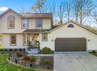 7672 Huntington Dr, Youngstown, OH 44512