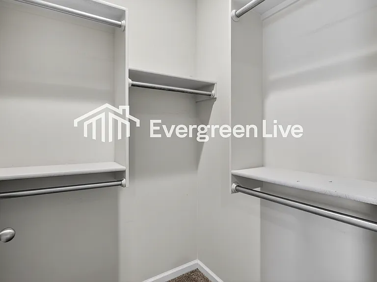 141 Burlington Dr — Photo 11