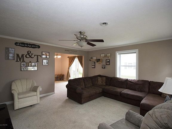 3rd image of 310 W South St