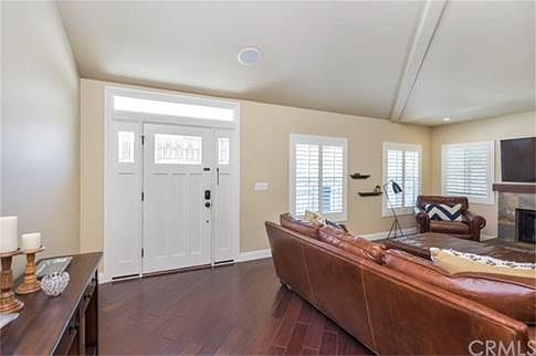 3rd image of 3644 Nipomo Ave