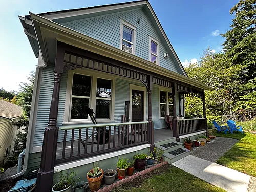 1153 Franklin St Photo 1