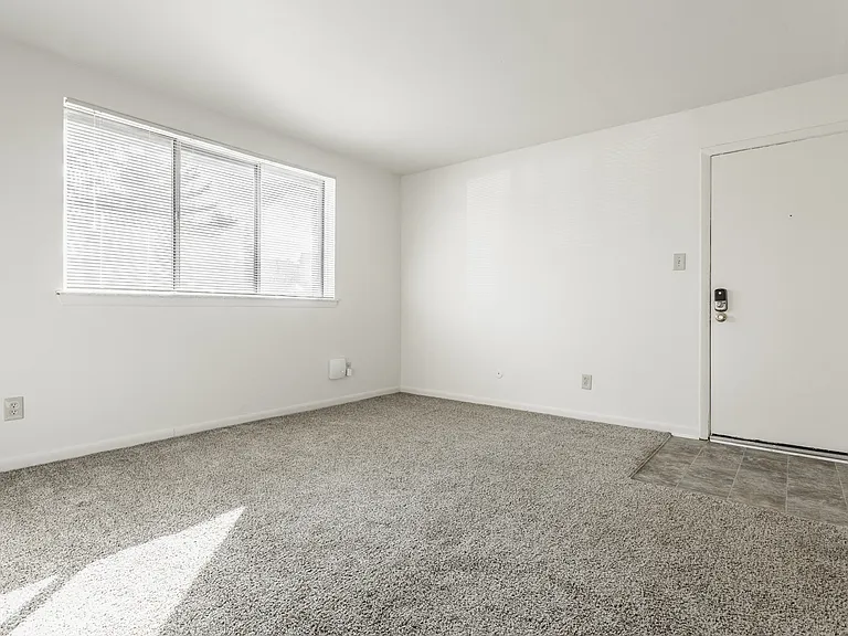 Polo Run Apartments — Photo 4